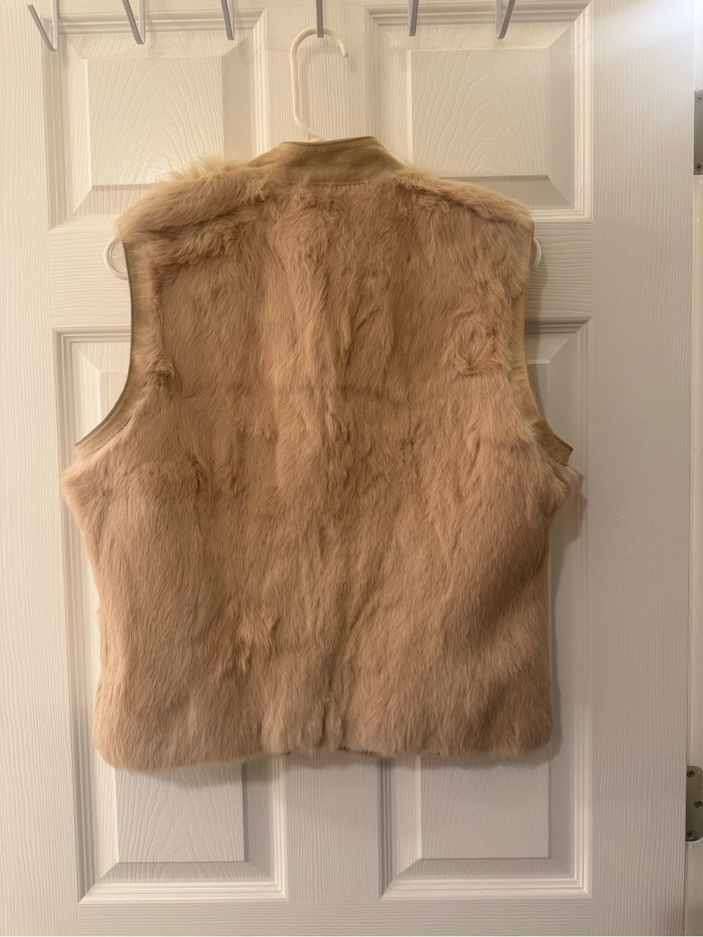 ReVUE Women's Faux Fur Vest in Light Beige - Picture 4 of 6